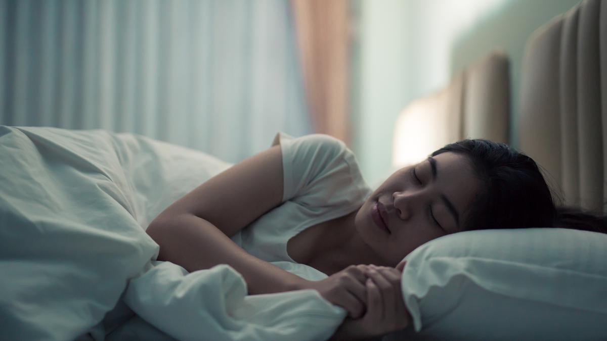Inilah 3 Tips Mudah Tidur Pada Malam Hari, Dalam 5 Menit Terlelap!